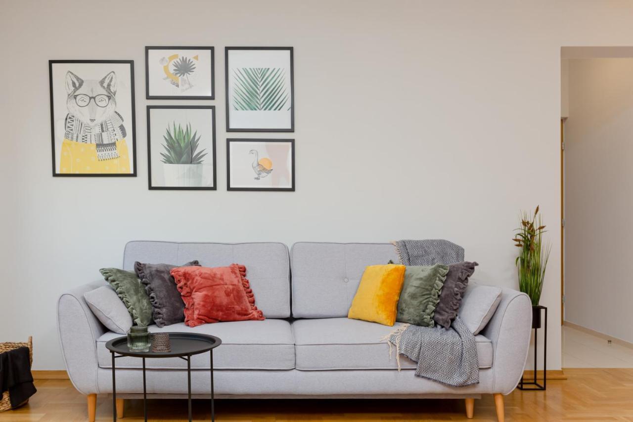 Mokotow Apartment Bluszczanska By Noclegi Renters Warszawa Exteriör bild